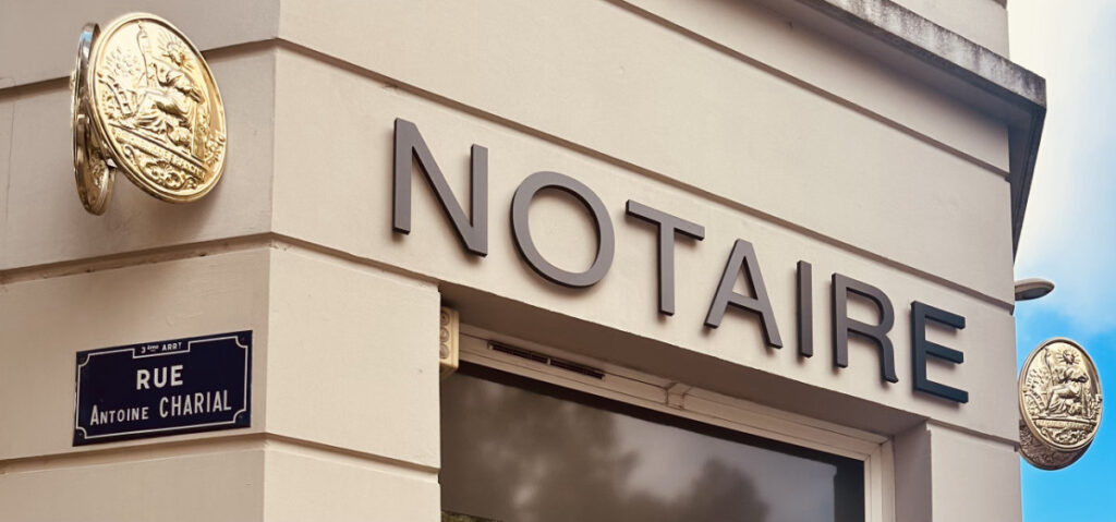 Lyon façade notaire office de la Villette